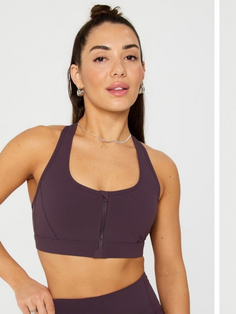 Women’s Front-Zip Medium Impact Sports Bra - Picture 5 of 6